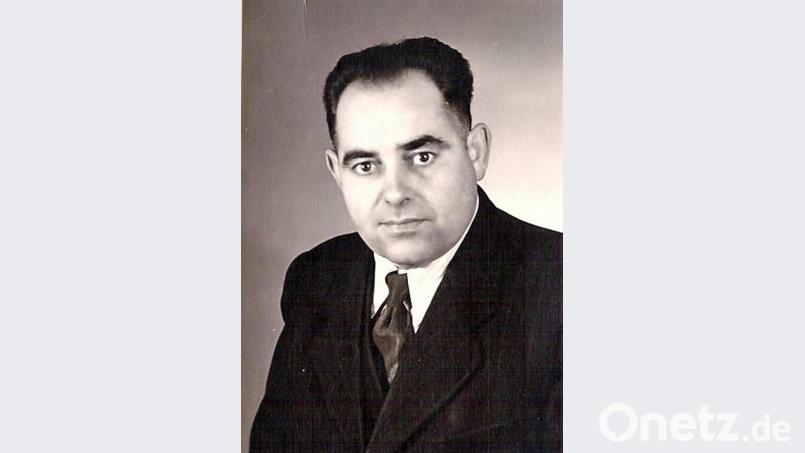 Erster Landrat nach dem Krieg war der von der Militärregierung eingesetzte Josef Prüschenk Senior. Der Kirchenthumbacher wurde im April 1946 nach der ersten Kreistagswahl vom Kreistag bestätigt. Prüschenk wurde auch in die Verfassungsgebende Landesversammlung gewählt Archivbild: ü