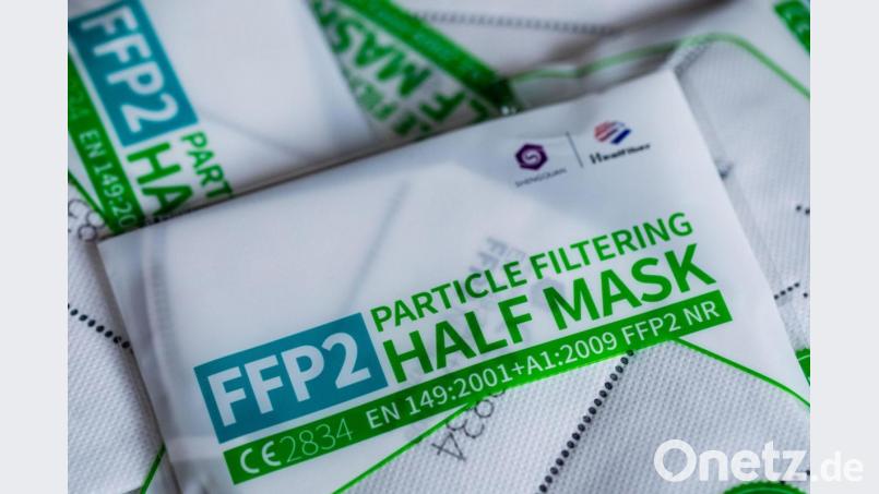 FFP2 Masken mit CE-Zertifizierung liegen verpackt auf einem Tisch. Bild: Rolf Vennenbernd