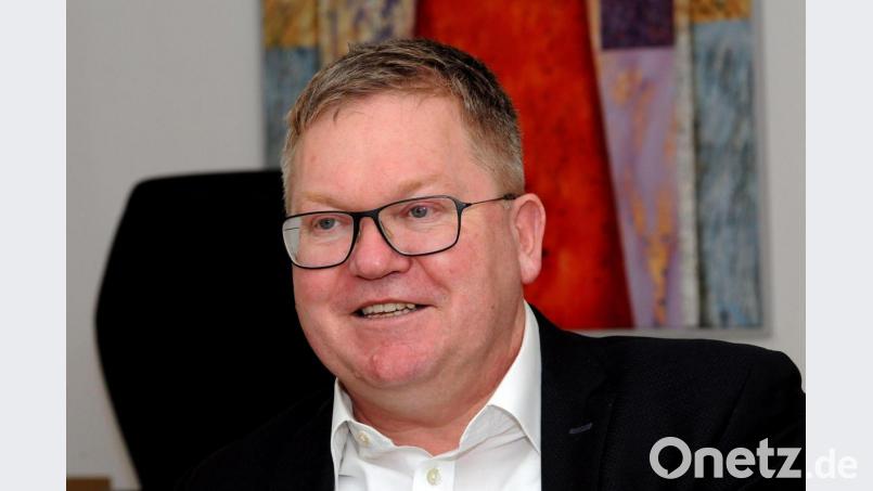 Oberbürgermeister Michael Cerny freut sich über den Spendenrekord für die Bürgerstiftung. Bild: Stephan Huber