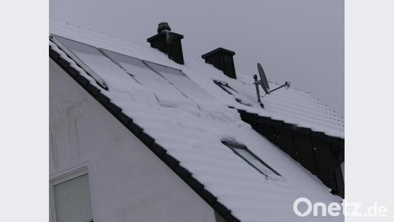 Die Errichtung von Photovoltaikanlagen auf Wohngebäuden unterstützt die Stadt seit 1. Januar 2021 mit Fördermitteln. Bild: rn