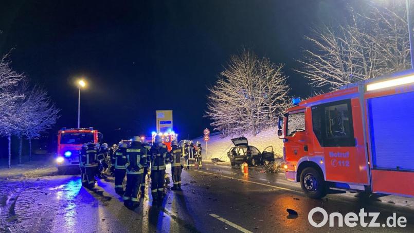 Unfall am Montagabend auf der B22 bei Weiden Bild: Gustl Beer