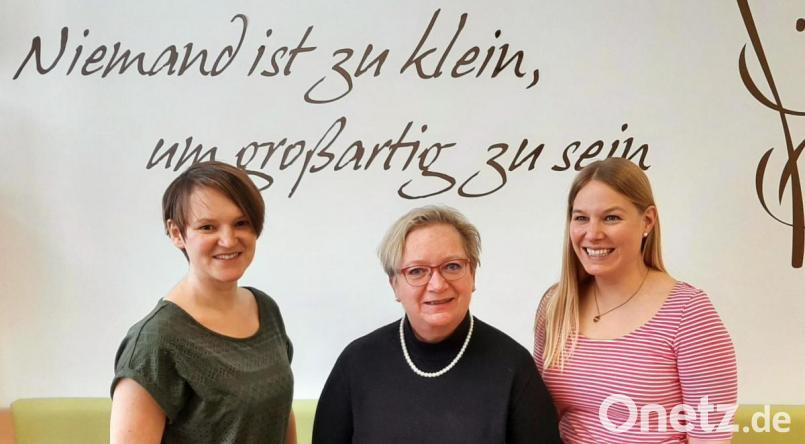 Bei der Übergabe der Kinderarztpraxis im Fröschau-Einkaufszentrum (von links): Dr. Katrin Bayer, Dr. Monika Müller-Ntokas, Dr. Kristina Abredat. Bild: Praxis Abredat/Bayer