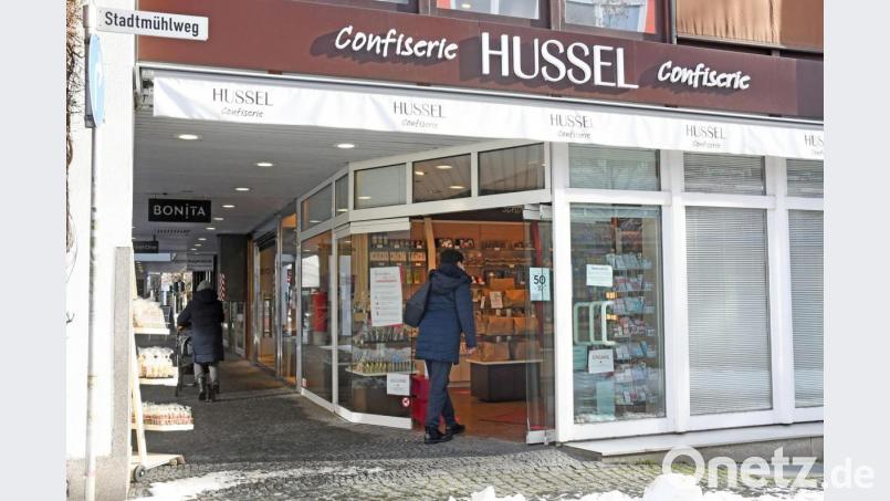 Die Hussel-Filiale in Weiden ist betroffen. Denn die zur Deutschen Confiserie Holding (DCH) gehörenden Fachhändler Arko, Eilles und Hussel haben beim Amtsgericht Norderstedt in Schleswig-Holstein vorläufige Insolvenz in Eigenregie beantragt. Bild: Gabi Schönberger