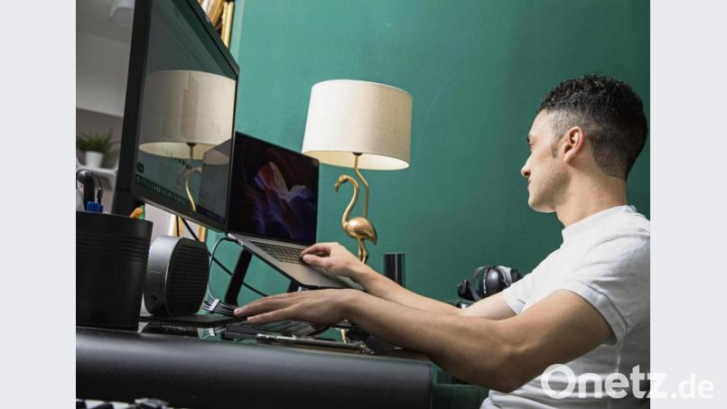 NAS kreativ: Auch und gerade alle, die Musik machen oder Videos schneiden, brauchen eine ordentliche Datensicherung. Bild:  Christin Klose/dpa