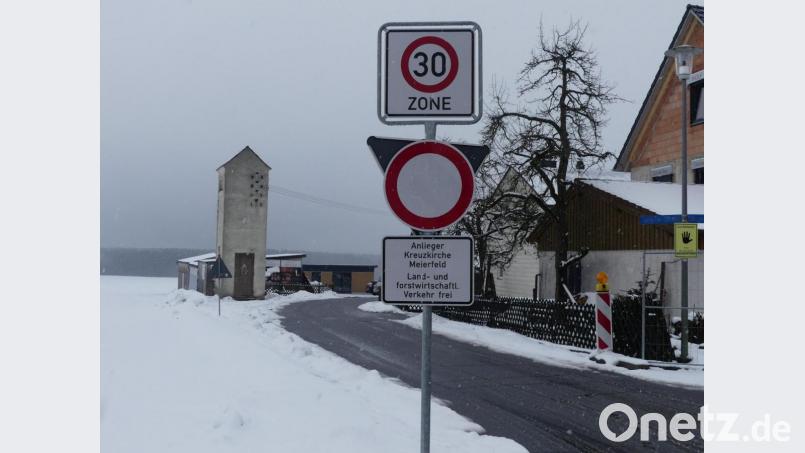 Das Befahren der Wohnbereiche &quot;Kreuzkirche&quot; und &quot;Meierfeld&quot; bleibt Anliegern vorbehalten. Bild: rn