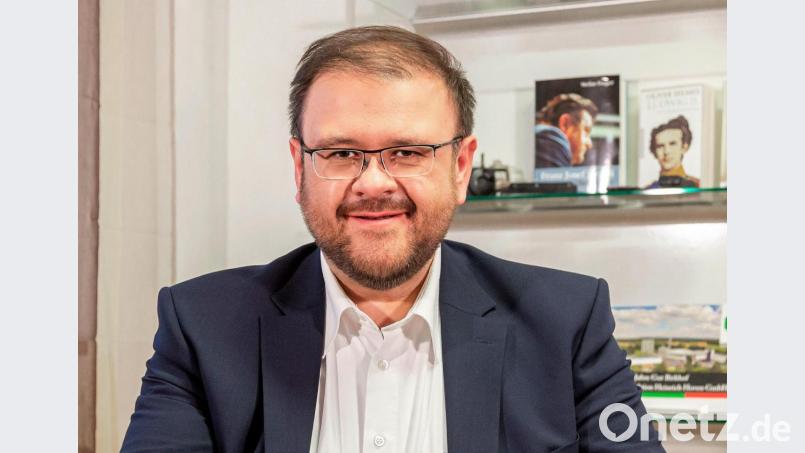 Kastls Rathauschef Hans Walter verzichtete darauf, die Posts zu kommentieren. Eine pauschale Antwort gab er auf Oberpfälzisch. Archivbild: stg