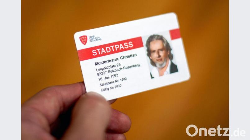 So ähnlich könnte nach Ansicht der Antragsteller von SURO2030 ein künftiger Stadtpass für Sulzbach-Rosenberg aussehen. Personen mit geringem Einkommen könnte die kleine Karte mehr Teilhabe ermöglichen. Bild: SURO2030