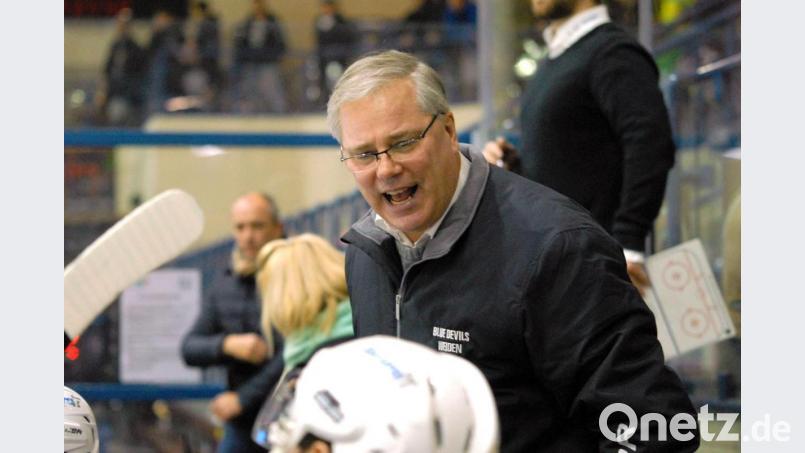 Ken Latta gibt sein Amt als Cheftrainer der Blue Devils Weiden ab und konzentriert sich ab sofort auf seine Position als Sportlicher Leiter. Bild: Gebert