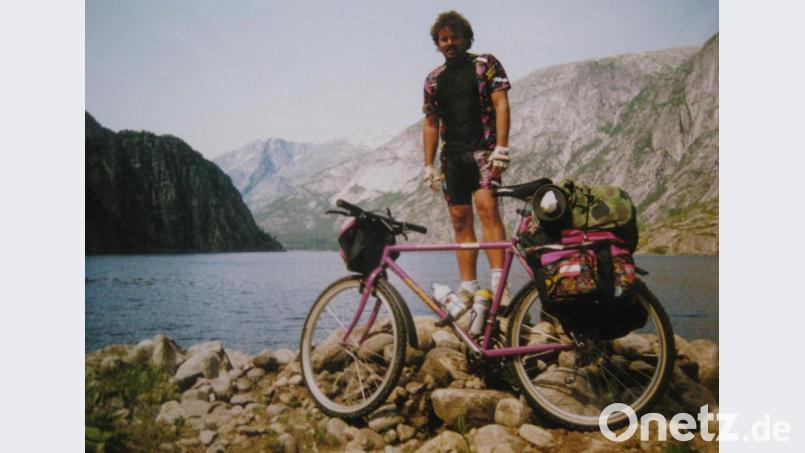 Mit dem Fahrrad im Jahr 1992 unterwegs zu den Norwegischen Fjorden. Archivbild: Wolff