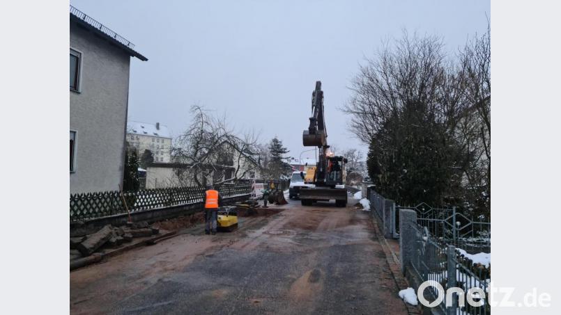 Die Wasserleitungen Am Neuen Weg sind geflickt worden. Für eine Erneuerung der Rohre wird es dennoch einmal Zeit, räumt Bürgermeister Edgar Knobloch ein. Bild: sne