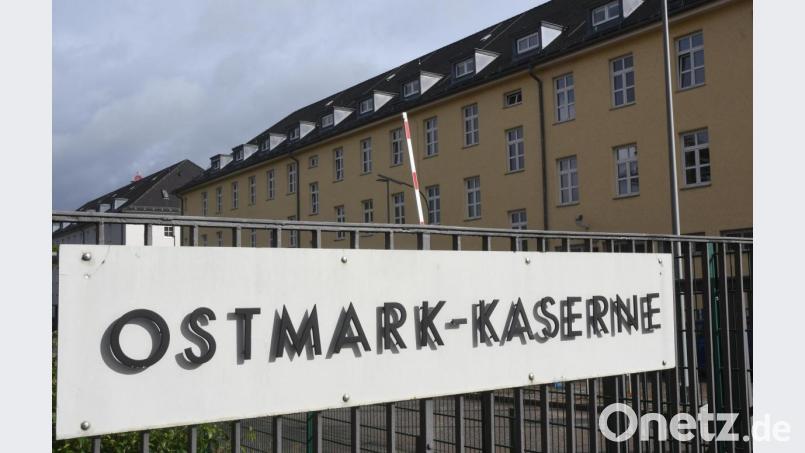 An der Ostmark-Kaserne haben sich einige Beschäftigte mit dem Coronavirus infiziert. Das geht aus einer Mitteilung des Artilleriebataillons hervor. Wie viele Infizierte es konkret gegeben hat, gibt die Bundeswehr nicht preis. Bild: Gabi Schönberger