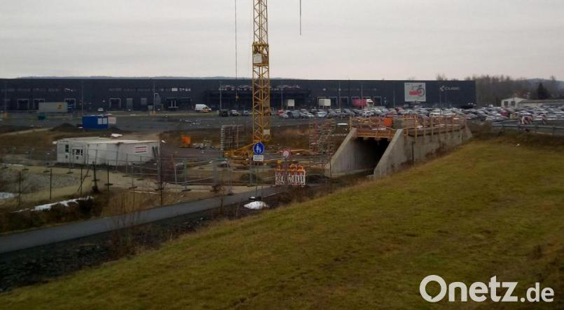 Im Gewerbegebiet &quot;Westlich der Marktredwitzer Straße&quot; sollen ein 38 Meter hohes Hochregallager und ein Parkdeck entstehen. Bild: fpoz