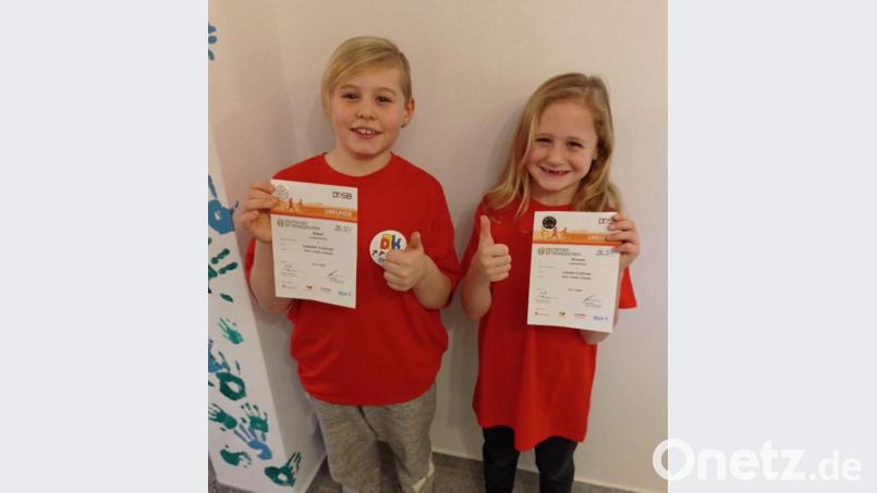 Aufgrund des Lockdowns müssen die Sportabzeichen an die erfolgreichen Sportler einzeln übergeben werden.