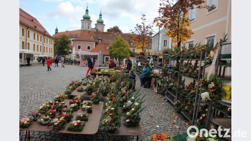 Die Termine für die Marktsonntage, an denen auch die Geschäfte geöffnet werden dürfen, sorgten in der jüngsten Sitzung des Stadtrats für eine kurze Diskussion. Archivbild: kro