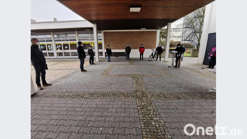 Auf dem Bild zu sehen ist ein Teil der Teilnehmer der Veranstaltung des CSU-Ortsverbands Sebastian. Bild: Birgit Wittmann/exb