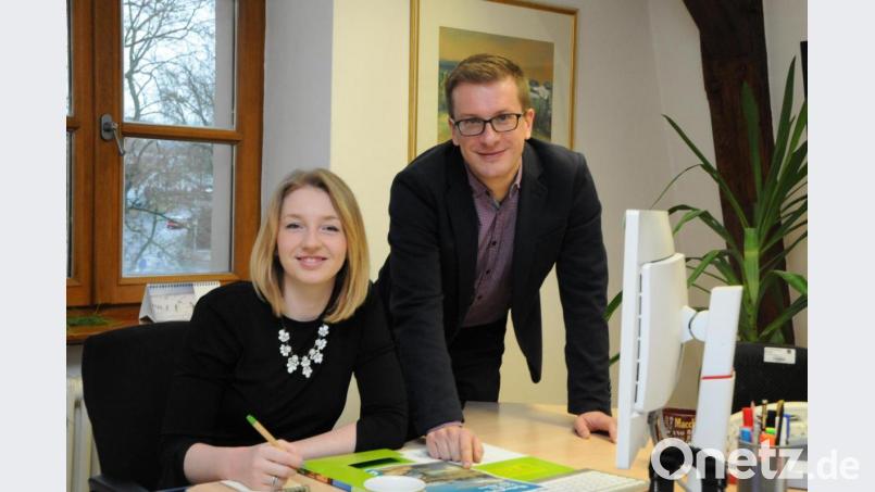 Seit Jahren ein eingespieltes Team: Die Touristiker des Landkreises Amberg-Sulzbach, Regina Wolfohr und Hubert Zaremba. Bild: Christine Hollederer