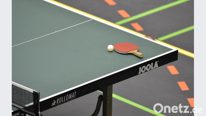 Rund 78 Prozent der Tischtennisvereine aus dem Bezirk Oberpfalz-Nord sind dafür, den Schläger zur Seite zu legen und die Saison abzubrechen. Bild: Hubert Ziegler