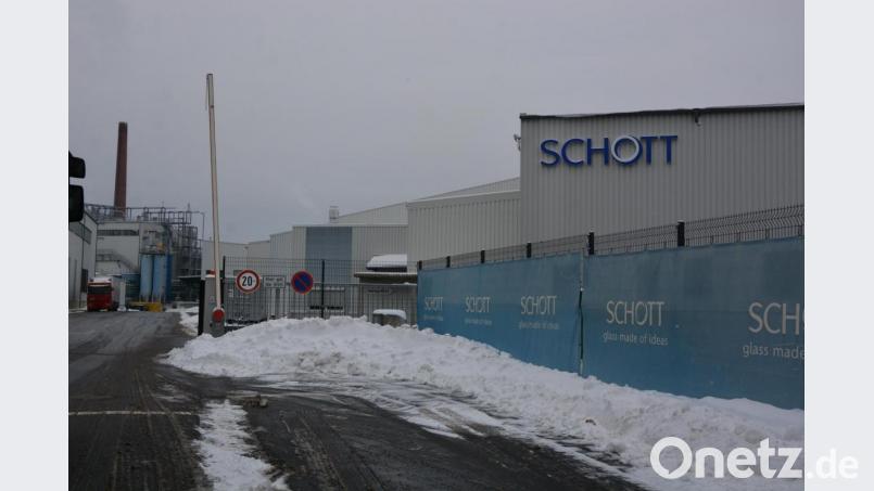 Der Bauantrag für eine Überdachung von Ladebrücken auf dem Schott-Gelände, die bereits vor Jahren entstanden ist, sorgte jetzt für Wirbel im Mitterteicher Stadtrat. Von öffentlichen Straßenbereichen aus ist das betreffende Bauwerk nicht zu sehen. Bild: jr