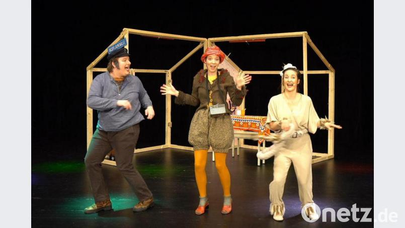 Das Kinderstück „Katze mit Hut“ – anarchisch, witzig, liebevoll und mit Ohrwurmgarantie. Bild: Kulturamt Amberg/exb