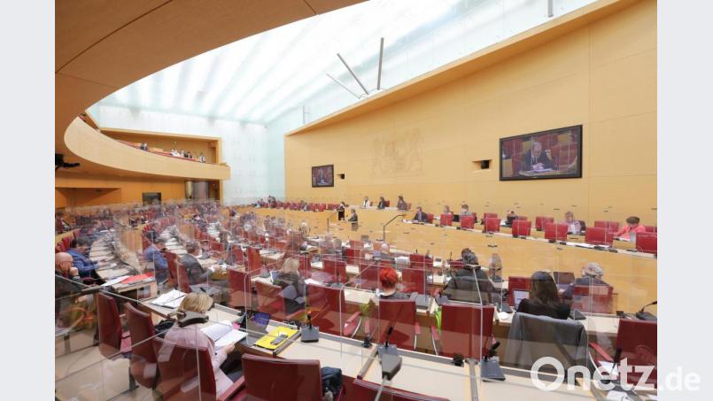 Blick in den Sitzungssaal des Bayerischen Landtags. Bild: Stefan Obermeier/Bildarchiv Bayerischer Landtag