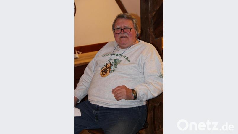 Seit 2003 schnitzt Alfons Kistenpfennig jedes Jahr einen Zoiglorden. Der wird in normalen Zeiten am Montag vor dem Faschingswochenende in der Zoiglstube "Zum Waldhauser" ausgewählten Zoiglgängern verliehen. Bild: prh