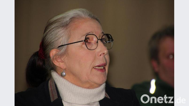 Landschaftsarchitektin Gisela Fanck-Reiter zum Entwurf für die Außenanlagen am Anger: &quot;Es wird ein wunderschöner schnuckeliger Bereich.&quot; Bild: kro