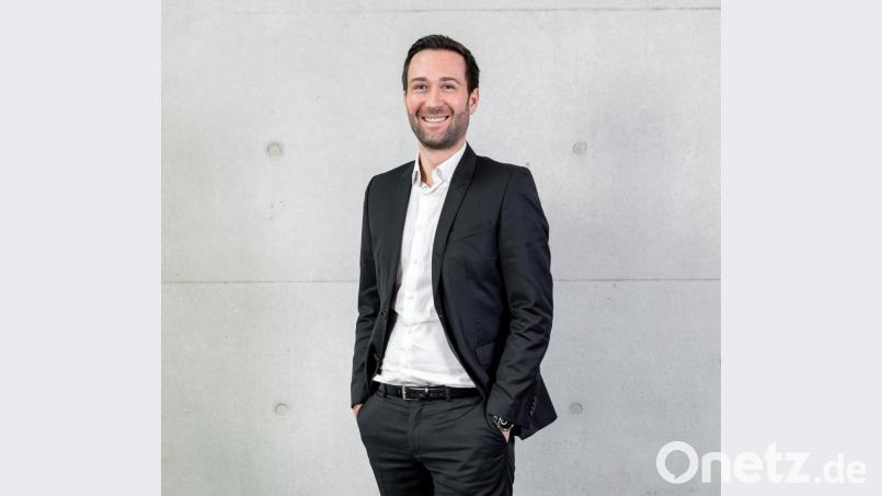 Dr. André Haller in seiner neuen Wirkungsstätte, der Fachhochschule Kufstein Tirol. Bild: FH Kufstein Tirol/Thorben Jureczko