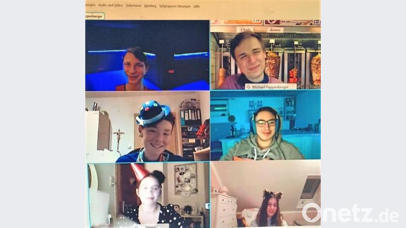 Die Jugend feierte bereits am Freitag Fasching vor dem Rechner. Bild: rgr