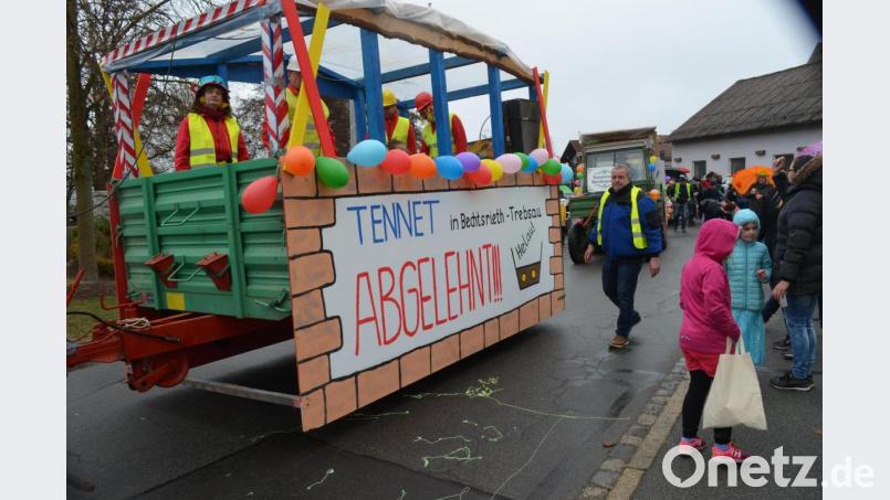 Die Vereine greifen immer örtliche Themen auf. Bild: fz