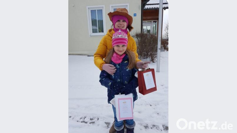 Tütenfasching in Trippach statt Kinderfasching. Die Buben und Mädchen freuen sich über diese Initiative Bild: bk