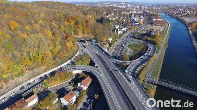 Drohnenaufnahme des südlichen Portals des Tunnels, rechts die Donau. Bild: (c) Autobahn Südbayern / Felix Bonn