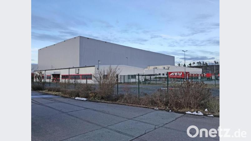 Im ATU-Zentrallager wird es bald still. 130 Beschäftigte müssen wohl gehen. Die Aussichten auf neue Jobs seien aber gar nicht so schlecht, heißt es von verschiedenen Seiten. Bild: Gabi Schönberger