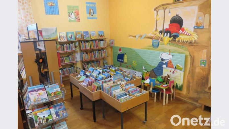 Auch für junge Leser findet sich etwas Passendes zum Schmökern. Bild: Gabi Scharf/exb