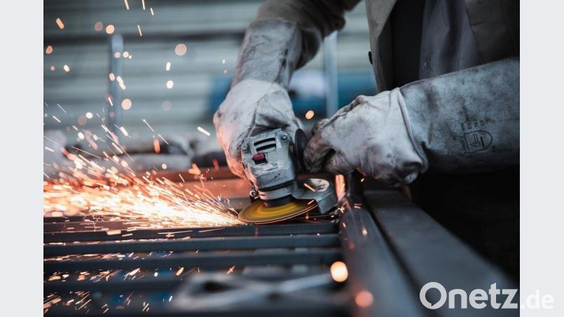 Sicherheit muss sein am Arbeitsplatz - und die nötige Ausrüstung dafür stellt der Arbeitgeber. Bild: exb/Janno Nivergall/Pixabay