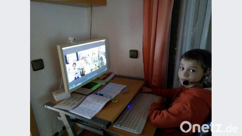 Auch das ist ein Vorteil von Homeschooling: Man kann alle seine Klassenkameraden auf einmal sehen – und alle von vorne. Bild: Grundschule Kulmain/exb
