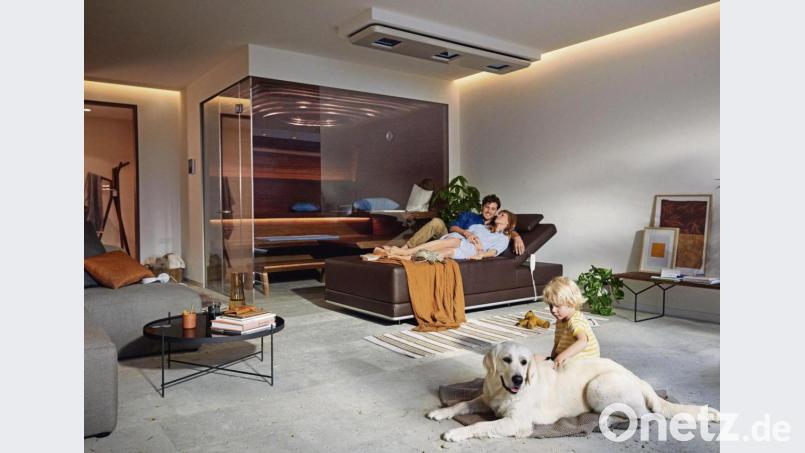 Ein eigener Wellnessbereich – das geht modern mit viel Glas, wie Klafs mit seinem Modell Aurora zeigt. Bild: Klafs Gmbh Co. Kg/dpa