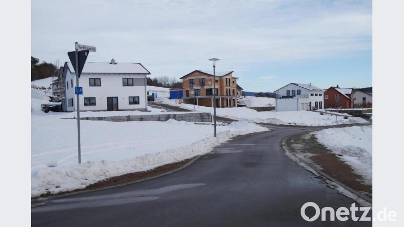 Rege Bautätigkeit gibt es nicht nur im Baugebiet &quot;am Horneckfeld&quot;. Bauanträge für Nebengebäude und Carports zeigen, dass sich die Bürger wohlfühlen und in der Gemeinde leben wollen. Bild: wel