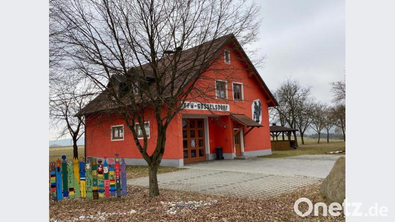 Die Gösselsdorfer Feuerwehr hätte am Gerätehaus gerne einen Pultdachanbau. Bild: Völkl