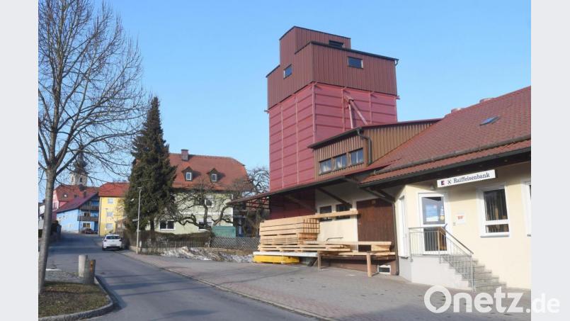 Das Raiffeisenlagerhaus Wurz ist inzwischen ein hart umkämpfter Zankapfel zwischen dem Gemeinderat und den derzeitigen Pächtern. Bild: Gabi Schönberger