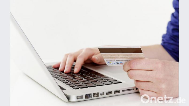 Nie auf E-Mails reagieren, die vermeintlich von einer Bank kommen und in denen Kunden etwa aufgefordert werden, ihre Onlinebanking-Daten zu aktualisieren. Symbolbild: Monique Wüstenhagen/dpa