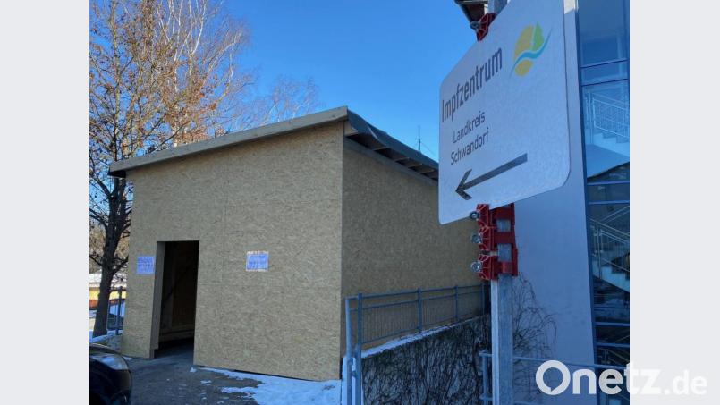 Die Impfrate im Nabburger Impfzentrum steigt. Die Verantwortlichen gehen davon aus, dass bis Mitte Februar bis zu 2000 Menschen pro Woche im Landkreis Schwandorf geimpft werden können. Bild: cv