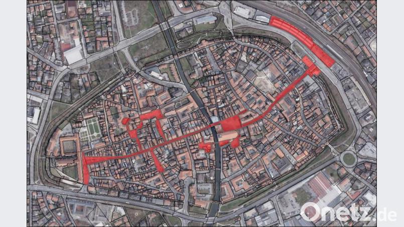 In den rot markierten Bereichen gilt ab Samstag in Amberg ein Alkoholkonsumverbot sowie eine Maskenpflicht. Bild: Stadt Amberg