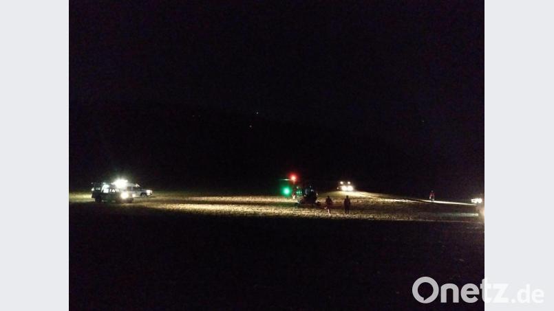 Rettung in unwegsamen Gelände bei Dunkelheit: Das war die besondere Herausforderung nach dem Kletterunfall bei Neutras. Bild: Bergwacht Amberg/exb