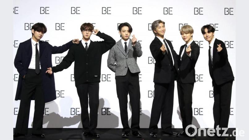 Mit seiner Kritik an der südkoreanischen Boyband BTS handelte sich der Weidener Radiomoderator Matthias Matuschek Rassismus-Vorwürfe in den sozialen Medien ein. Weltweit trendete der Hashtag #Bayern3Racist. Bild: picture alliance/dpa/YNA