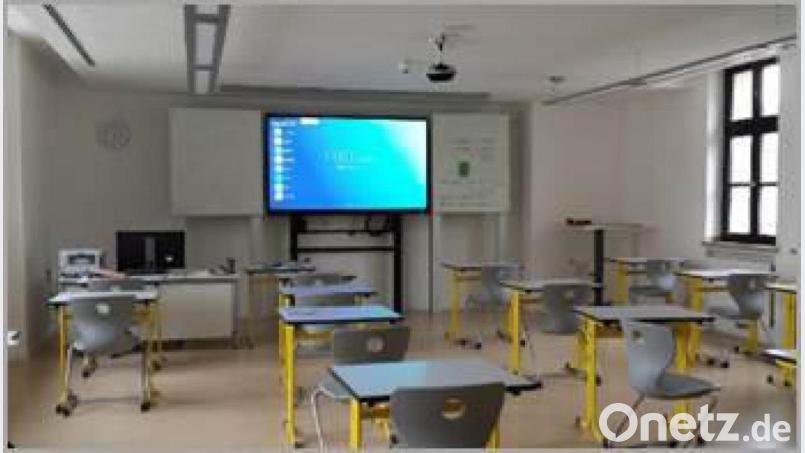 So modern sehen die Klassenzimmer der Amberger Wirtschaftsschule aus. Bild: Matthias Ruoff/exb