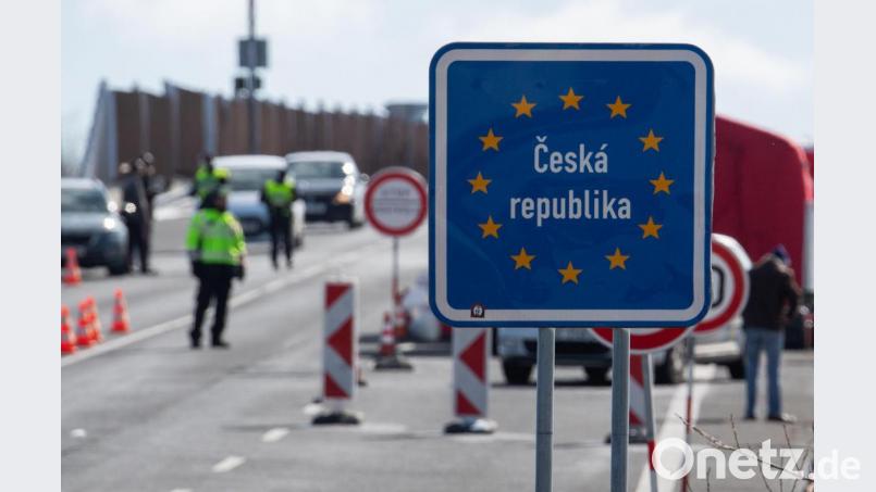 Von der Europäischen Union wird es wohl keine zusätzlichen Impfdosen für das bayerisch-tschechische Grenzgebiet geben. Ein anderer Impfstoff wartet unterdessen auf die Zulassung in der EU. Symbolbild: Robert Michael/dpa