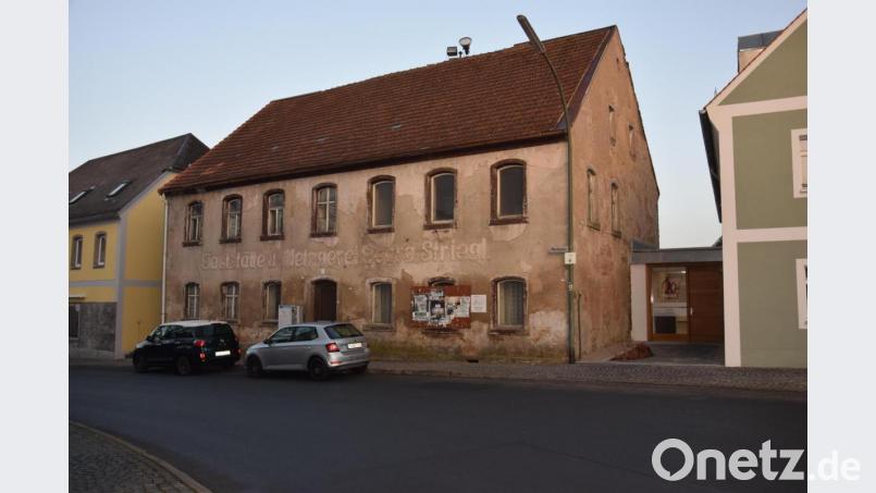 Der Umbau und die Sanierung des Anwesens Marktplatz 4 können starten - wenn der Förderbescheid vorliegt. Bild: fla