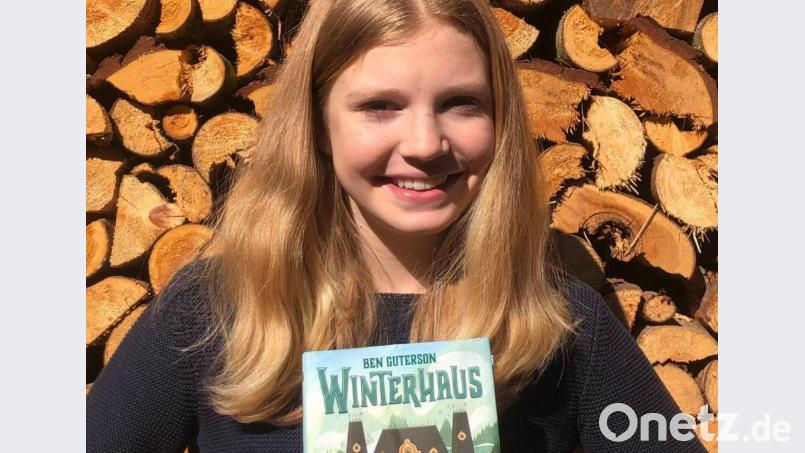 Die zwölfjährige Sophie Steinbach aus Ehenfeld hat die Vorlese-Jury überzeugt: Die Max-Reger-Gymnasiastin darf Amberg beim Bezirksentscheid in Regensburg vertreten. Bild: Mario Steinbach