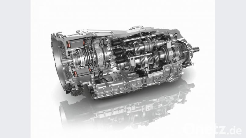 Das 8-Gang-Doppelkupplungsgetriebe (DKG) von ZF für den Längseinbau lässt sich auch bei Modellen mit Allradantrieb und Plug-in-Hybrid einsetzen. Bild: ZF Friedrichshafen