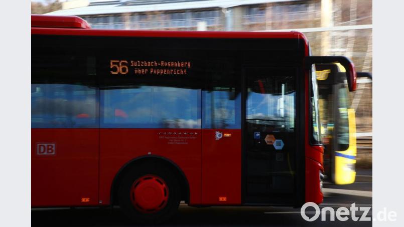 Die Buslinie 56 verbindet Amberg mit Sulzbach-Rosenberg. Ab Januar wird diese Zahl wie alle anderen Linien-Nummer dreistellig, sie bekommen eine 4 vorangestellt. Archivbild: Wolfgang Steinbacher